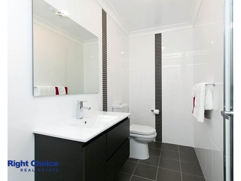 6 Wingello Crescent, Tullimbar NSW 2527