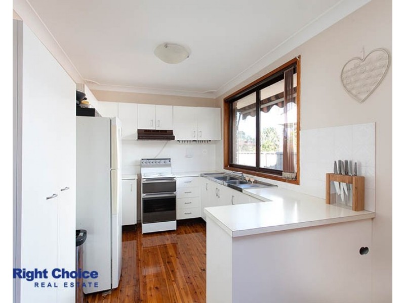 2 Moras Place, Lake Illawarra NSW 2528