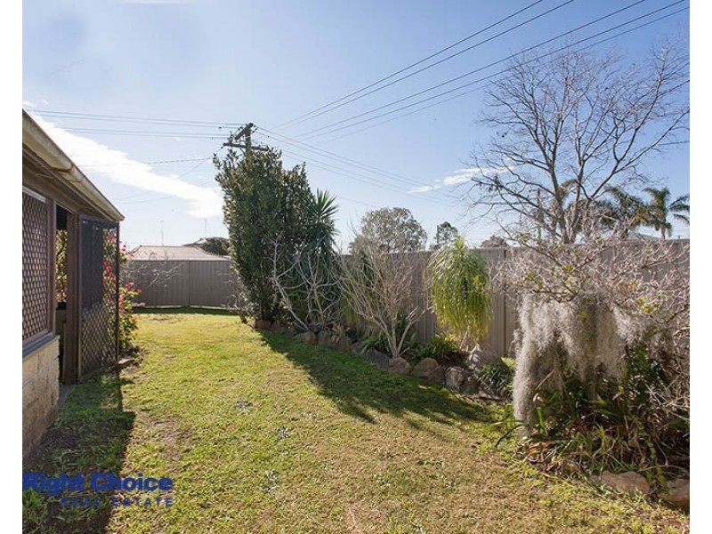 2 Moras Place, Lake Illawarra NSW 2528