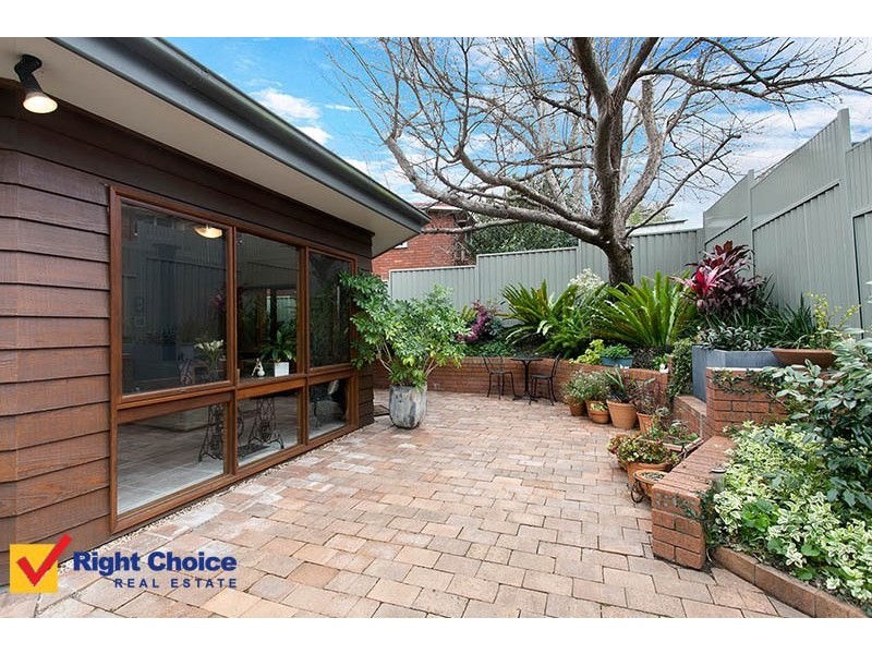 3 Yuruga Avenue, Wollongong West NSW 2500