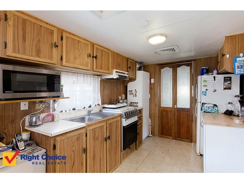 290 Picturesque Street, Windang NSW 2528