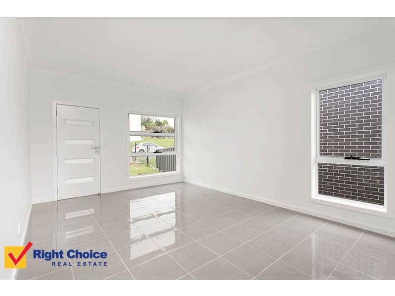 1/8 Brooks Terrace, Kanahooka NSW 2530