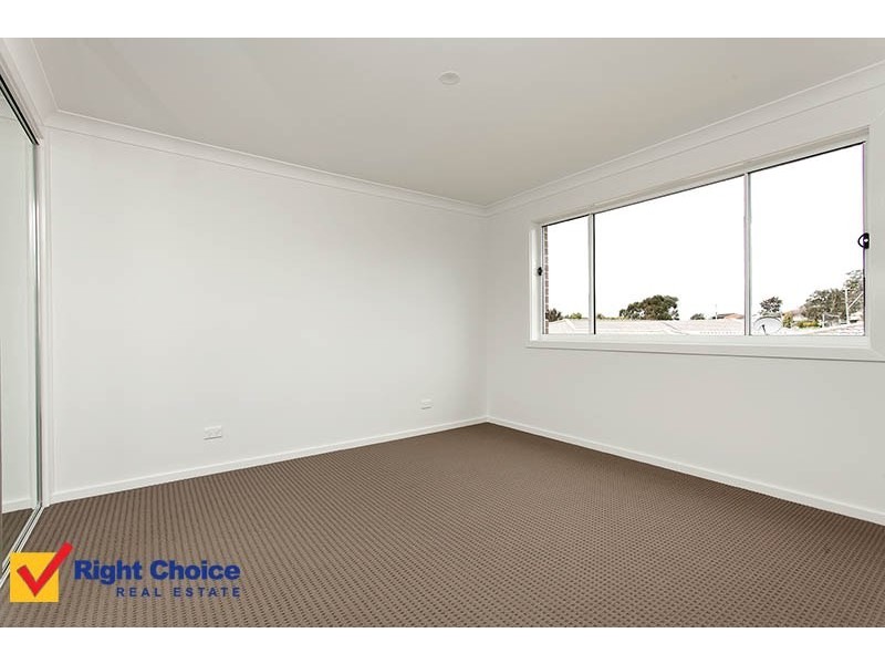 1/8 Brooks Terrace, Kanahooka NSW 2530