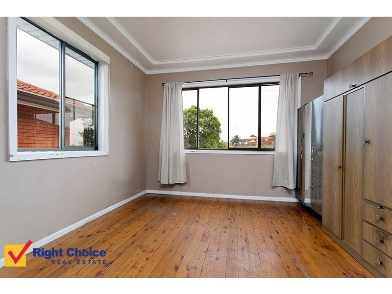 5 Mirrabooka Road, Lake Heights NSW 2502