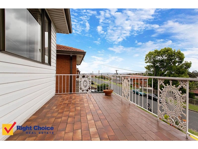 5 Mirrabooka Road, Lake Heights NSW 2502