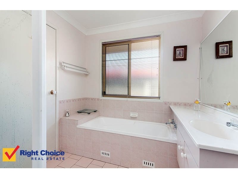 45 Gloucester Circuit, Albion Park NSW 2527