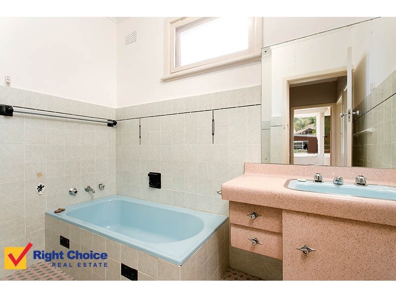 19 Andrew Avenue, Keiraville NSW 2500