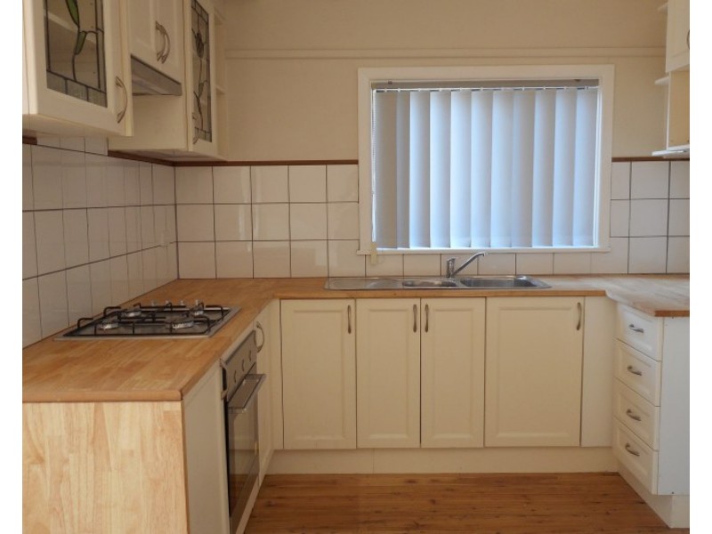 3 Susan Avenue, Warilla NSW 2528