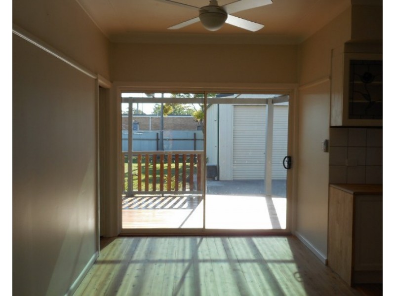 3 Susan Avenue, Warilla NSW 2528