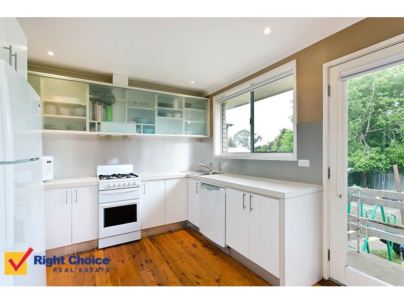 14 Centenary Road, Albion Park NSW 2527