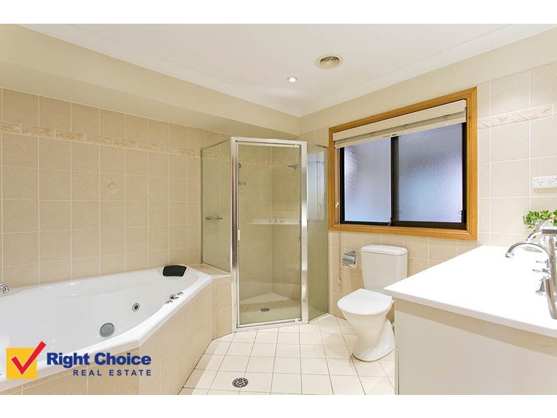 147 Lakeview Parade, Primbee NSW 2502