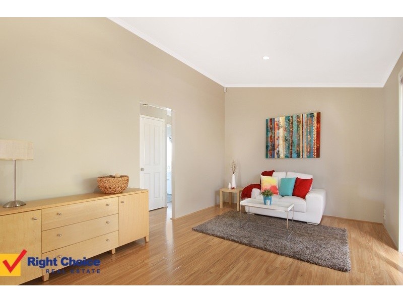 8 Swan Place, Albion Park NSW 2527