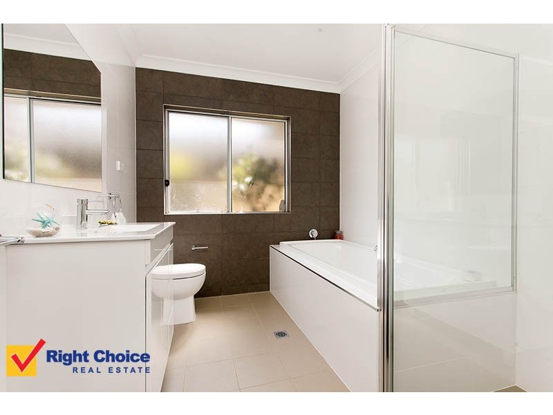 2/99 Terry Street, Albion Park NSW 2527