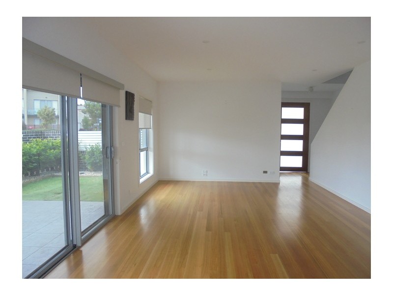 33 Shallows Drive, Shell Cove NSW 2529