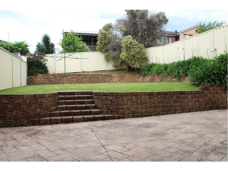 2/11 Narran Way, Flinders NSW 2529
