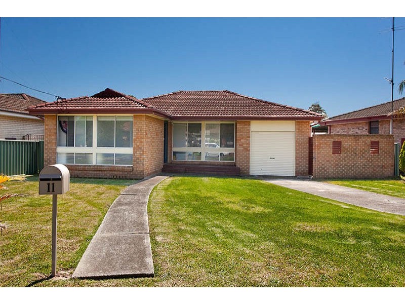 11 Brigadoon Circuit, Oak Flats NSW 2529