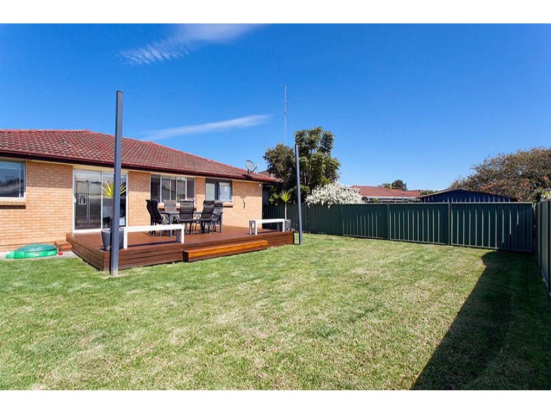 11 Brigadoon Circuit, Oak Flats NSW 2529