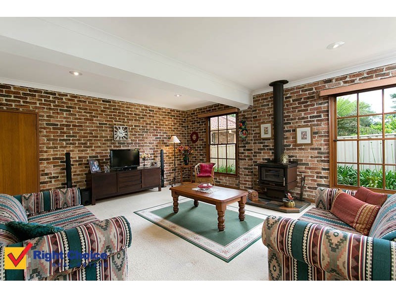 12 Allinga Drive, Oak Flats NSW 2529