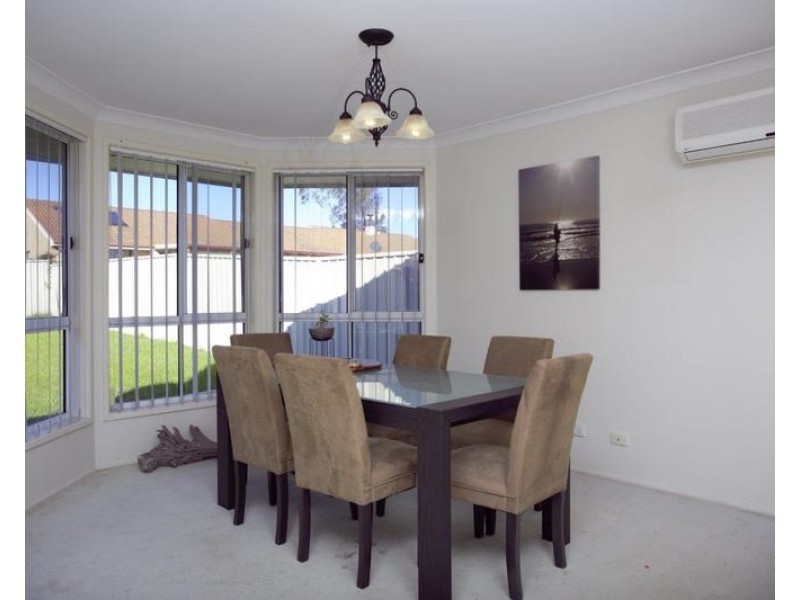 11 Candlebark Street, Albion Park Rail NSW 2527