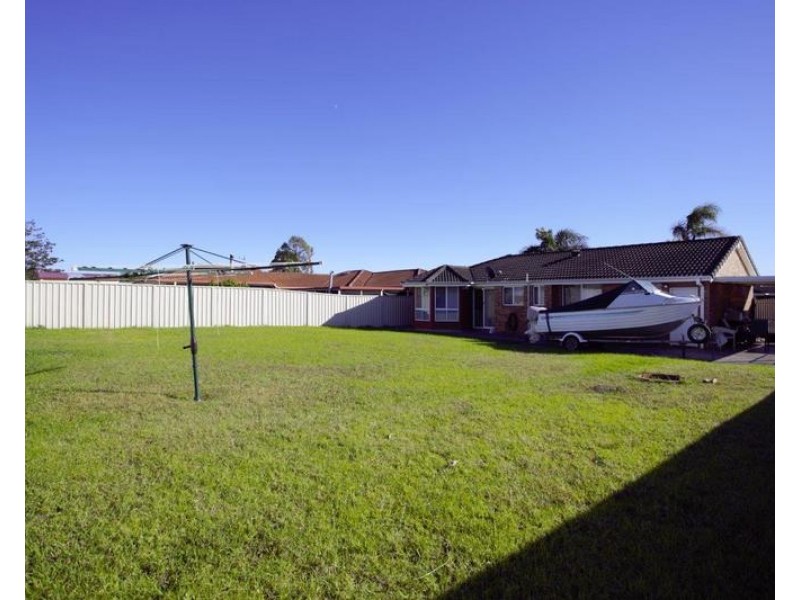11 Candlebark Street, Albion Park Rail NSW 2527