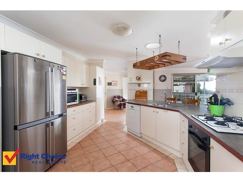 43 Hillside Drive, Albion Park NSW 2527