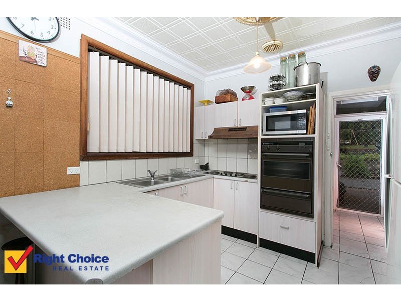 66 Lake Entrance Road, Oak Flats NSW 2529
