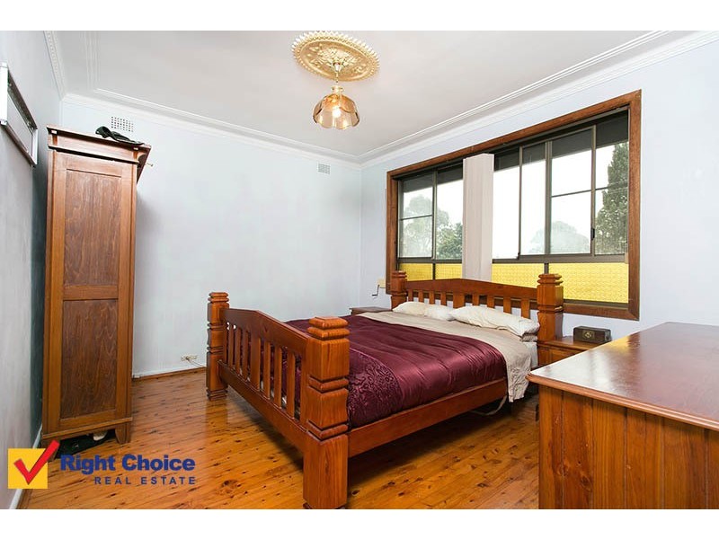 66 Lake Entrance Road, Oak Flats NSW 2529