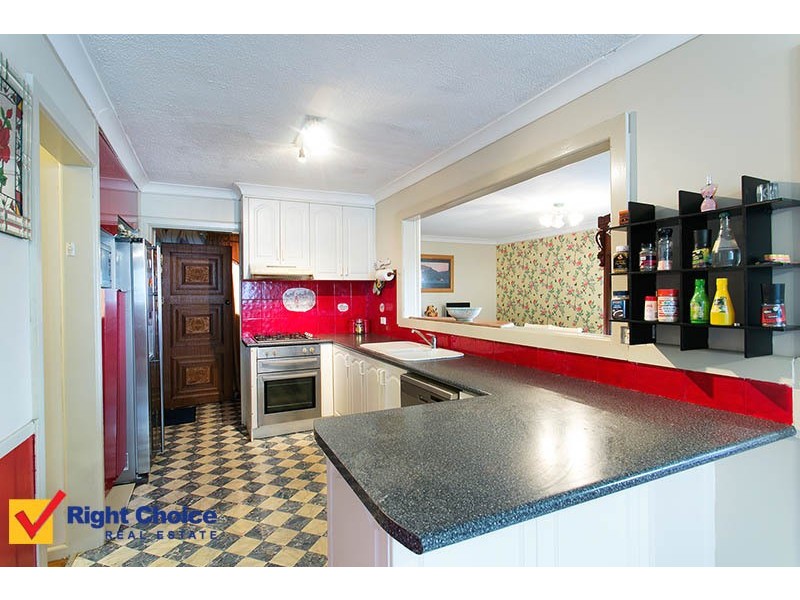 66 Little Lake Crescent, Warilla NSW 2528