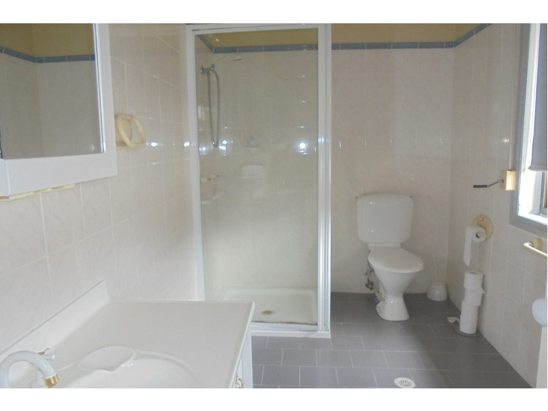 95 Fisher Street, Oak Flats NSW 2529