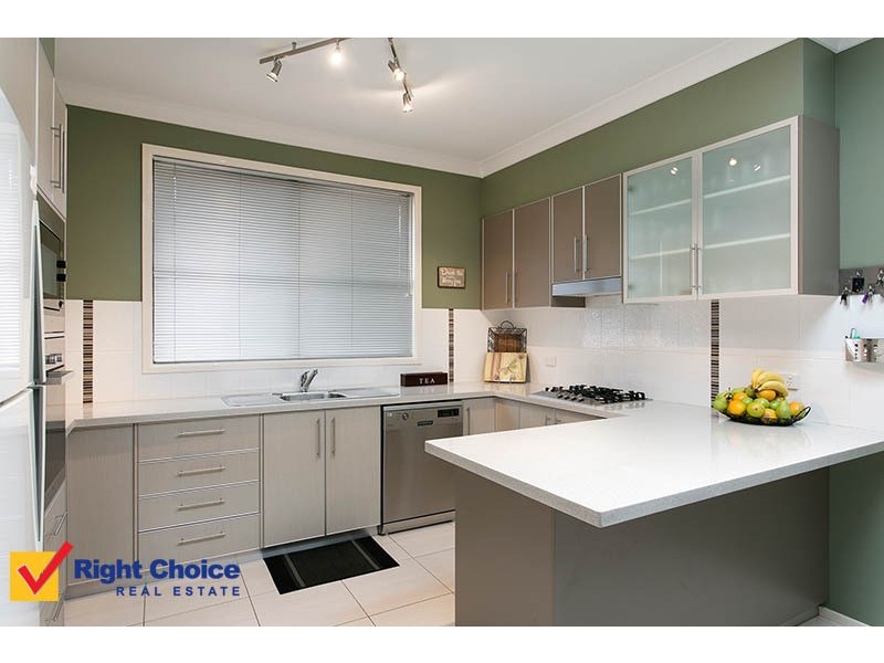 93 Deakin Street, Oak Flats NSW 2529