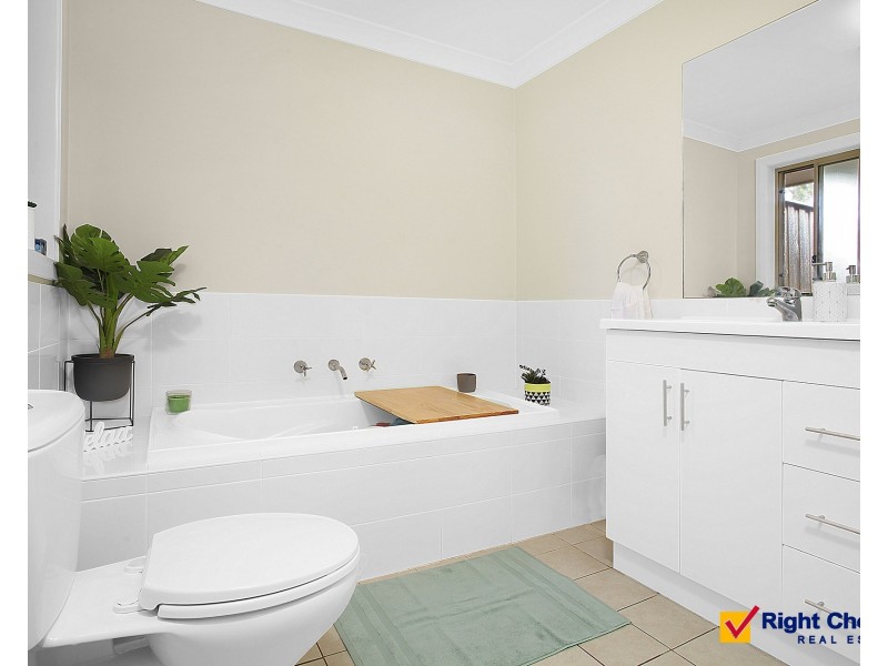 27 Churchill Circuit, Barrack Heights NSW 2528