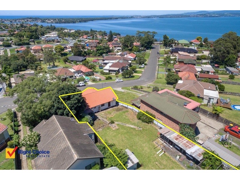 60 Ranchby Avenue, Lake Heights NSW 2502