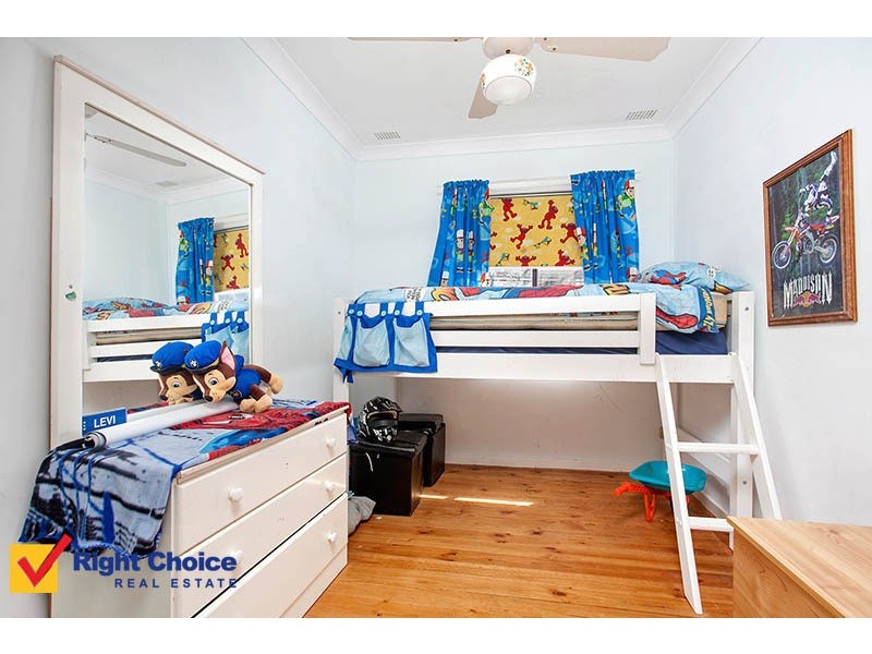 11 Glenora Place, Koonawarra NSW 2530