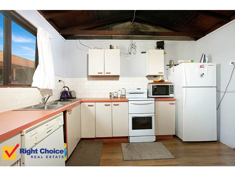 11 Glenora Place, Koonawarra NSW 2530