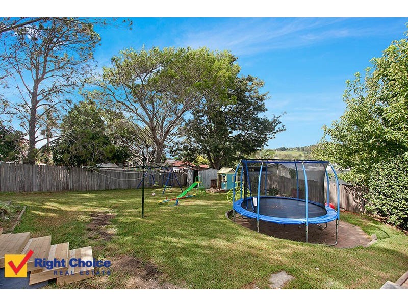 11 Glenora Place, Koonawarra NSW 2530