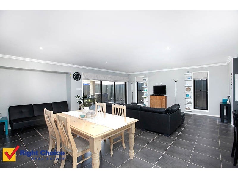 12 Sandy Bay Avenue, Haywards Bay NSW 2530