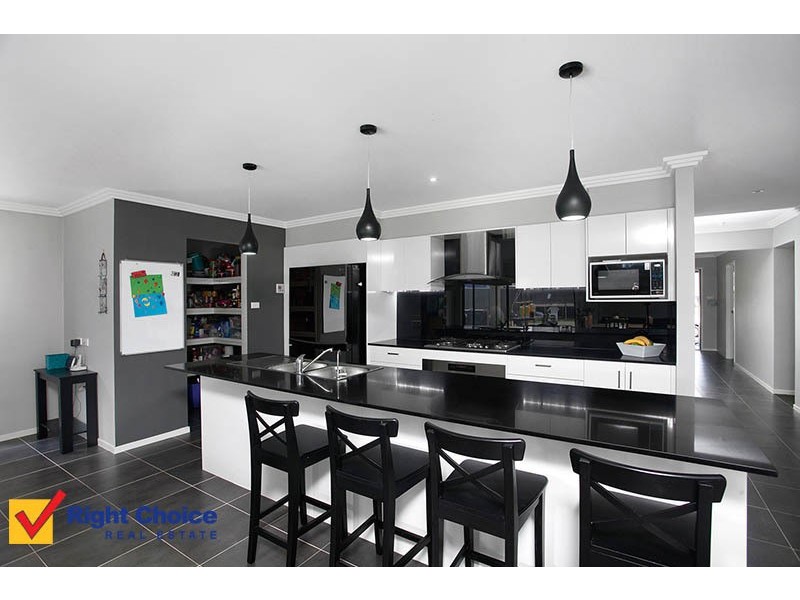 12 Sandy Bay Avenue, Haywards Bay NSW 2530