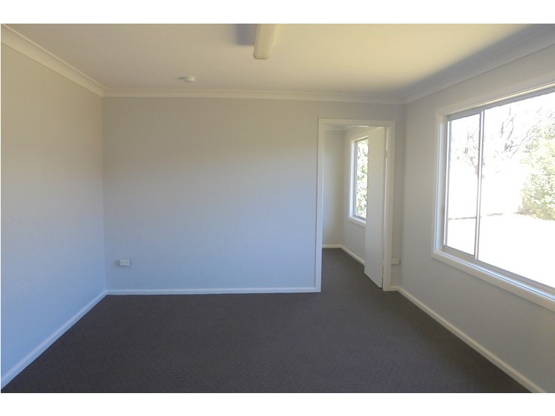 28 Tobruk Avenue, Port Kembla NSW 2505