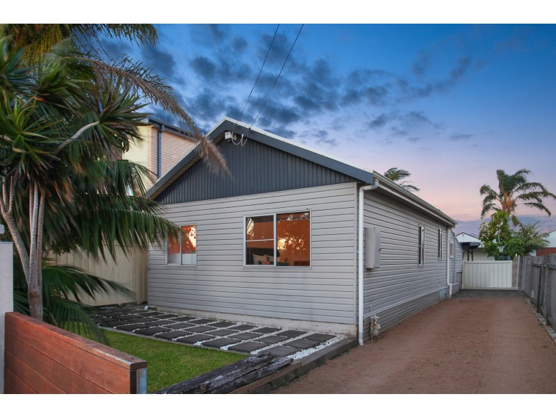 22 Park Road, Lake Illawarra NSW 2528