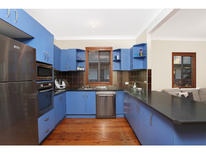 22 Park Road, Lake Illawarra NSW 2528