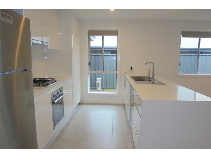 106 Haywards Bay Drive, Haywards Bay NSW 2530