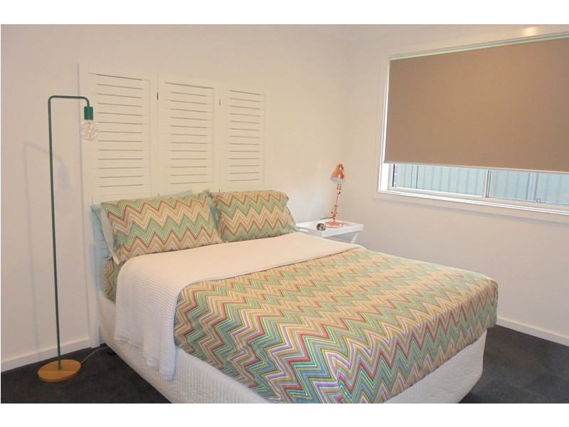 106 Haywards Bay Drive, Haywards Bay NSW 2530