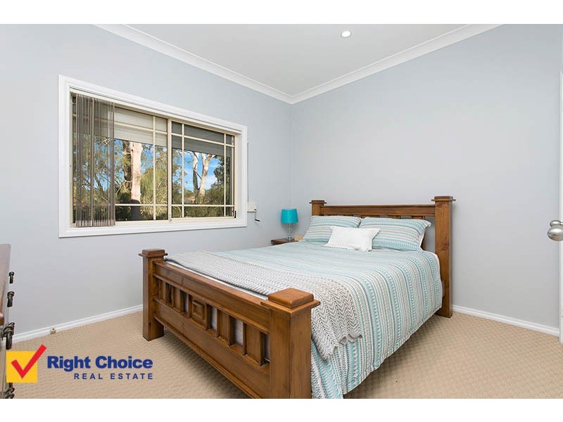 2/31 Gloucester Circuit, Albion Park NSW 2527