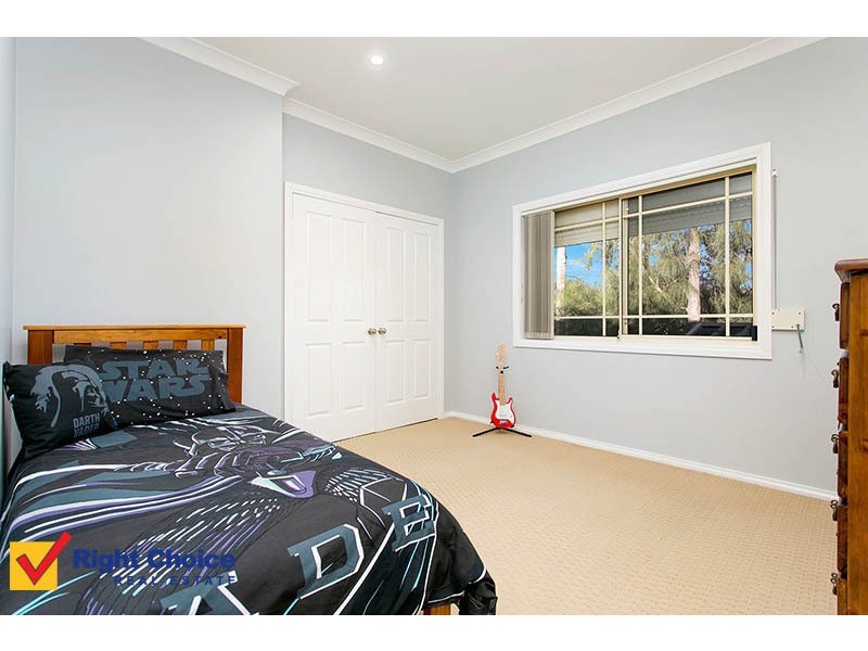 2/31 Gloucester Circuit, Albion Park NSW 2527