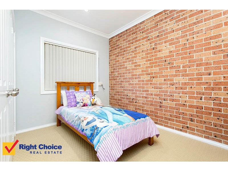 2/31 Gloucester Circuit, Albion Park NSW 2527