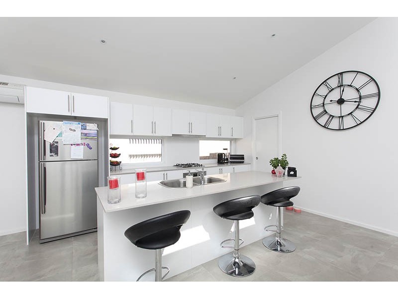 78 Esperance Drive, Albion Park NSW 2527