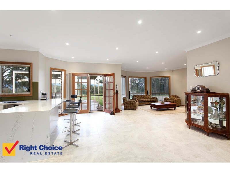 8 Yeramba Close, Yellow Rock NSW 2527