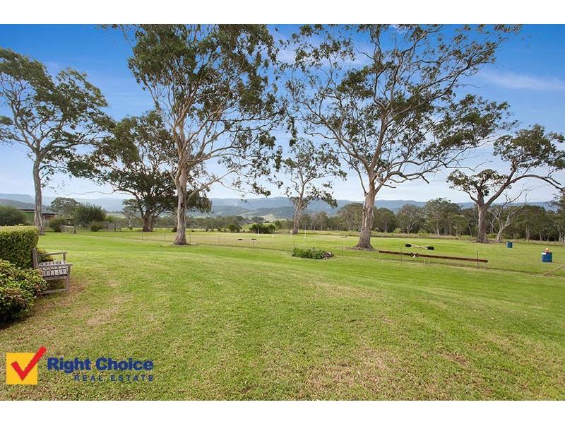 8 Yeramba Close, Yellow Rock NSW 2527