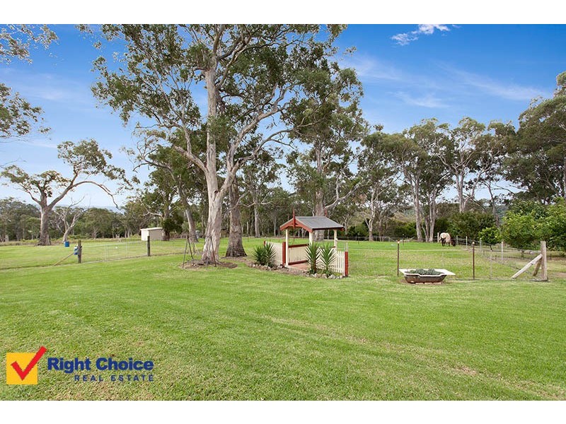 8 Yeramba Close, Yellow Rock NSW 2527
