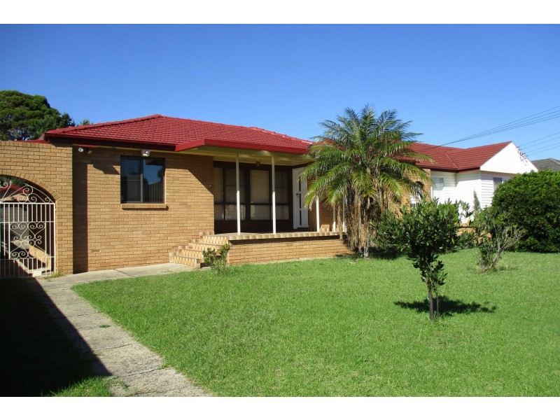 42 Thomas Street, Lake Illawarra NSW 2528